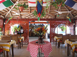 Restaurant, Bars & Lounges